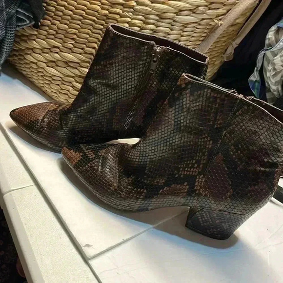 Steve Madden Jillian Snake Print  Boots - Picture 3 of 7